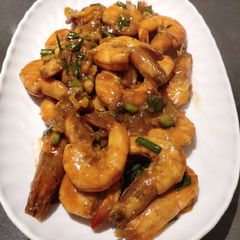 A picture of Shrimps in Tomato Sauce.