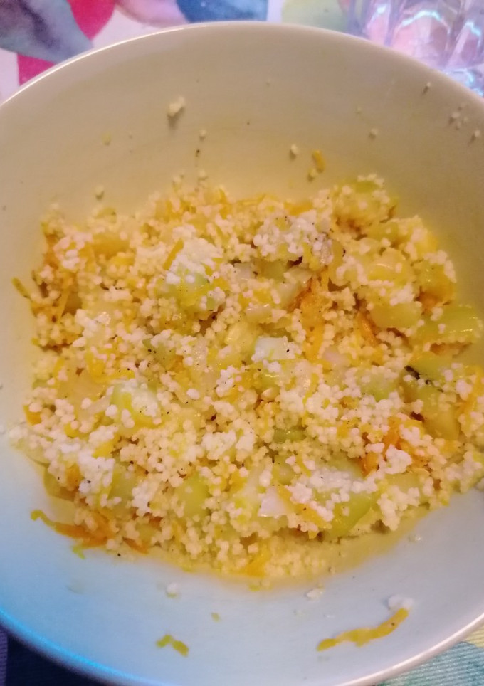 Una foto de Cuscús con verduras