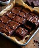 Brownies suaves con capa de chocolate derretido