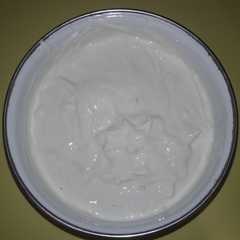 Una foto de Yogur griego en panificadora atma4042e