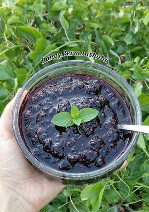 عکسی از دستور مربای توت سیاه