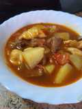 Gulyás al estilo húngaro