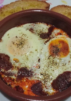 Una foto de Huevos al plato