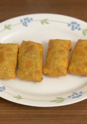 A picture of Kothimbir vadi / pudachi vadThis recipe is from Vidarbh region of Maharashtra.