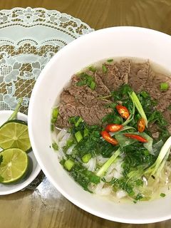 Hình của món Phở bò cấp tốc.