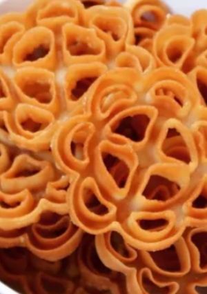 அச்சு முறுக்கு(achu murukku recipe in tamil) செய்முறை முக்கிய புகைப்படம்