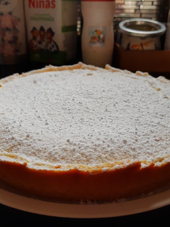 Una foto de Tarta de ricota con dulce de leche🤤