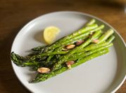 A picture of sautéed asparagus