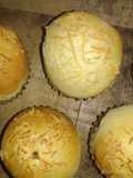 Roti manis (adonan tanpa ulen dengan minyak)