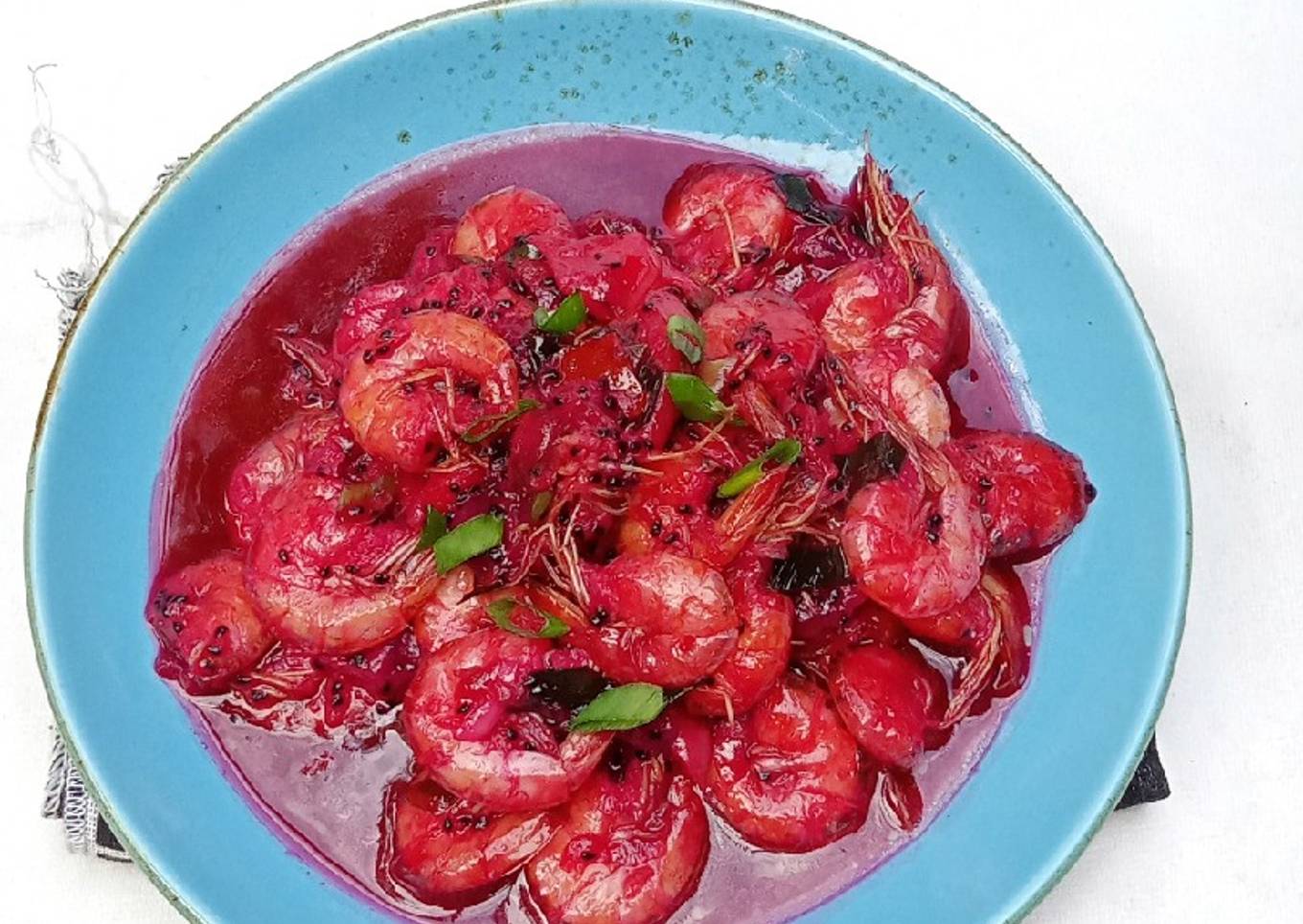 Udang saus buah naga