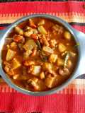 কাঁচা কলা ও কাঁচা পেঁপে দিয়ে চিংড়ি মাছের ঝোল