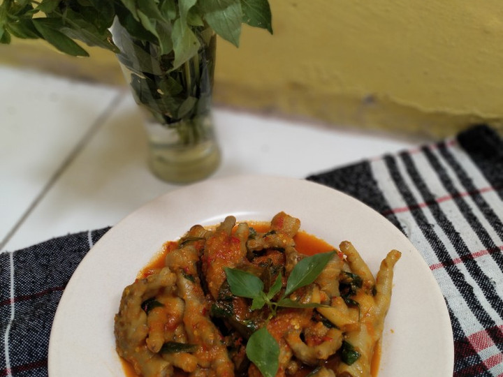 Cara Gampang Menyiapkan Ceker Ayam Masak Woku Belanga yang Enak