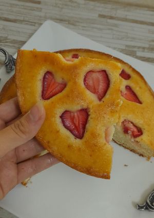 عکسی از دستور کیک توت فرنگی🍓
