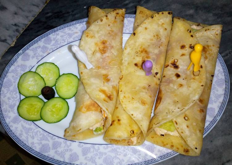 Recipe of Homemade Chicken egg paratha roll