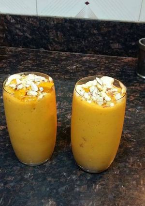 A picture of Mango mastani.