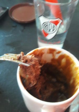 Una foto de Bizcochuelo de chocolate en taza