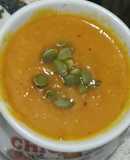 Sopa vegana de zanahoria y calabaza