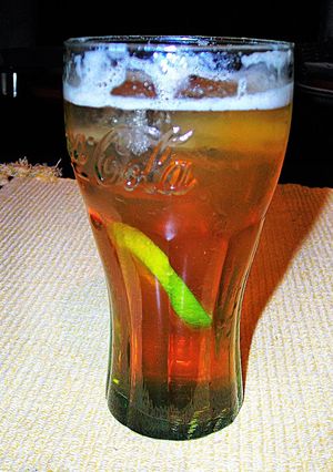 Una foto de Cóctel de cerveza rubia