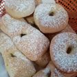 Calzones rotos y roscas al horno
