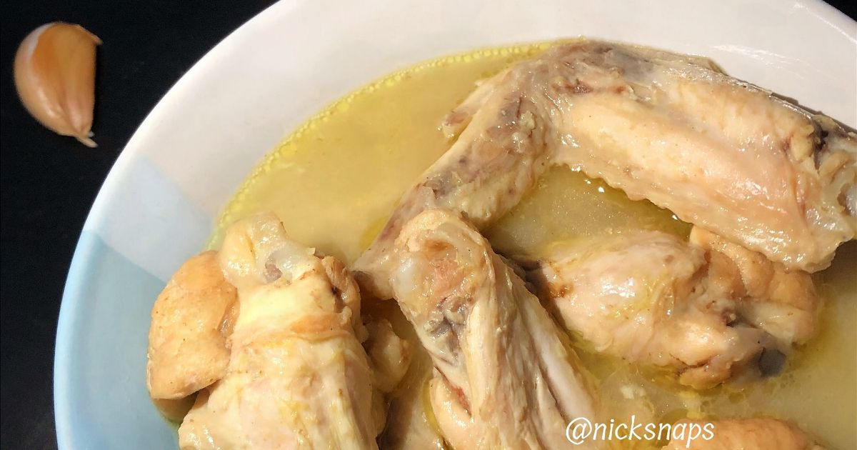 Sup Ayam Bawang Putih (Chicken Soup with Garlic)
