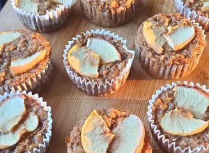 Une photo de Muffins de flocons d'avoine aux pommes