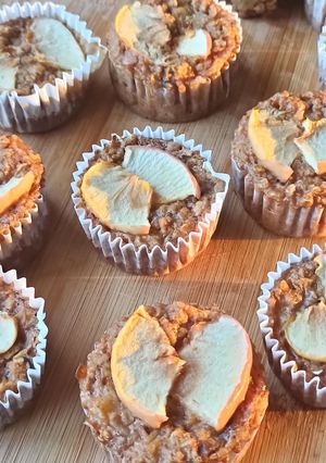 Une photo de Muffins de flocons d'avoine aux pommes