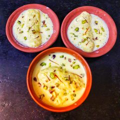 A picture of Milk Powder Malai Chamcham.