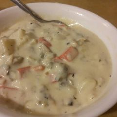 A picture of New England Clam Chowder Stuck in the Midwest.