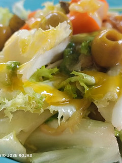 Una foto de Ensalada variada 🔆🔆🔆🔆