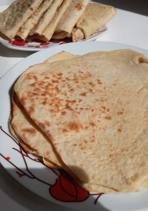 A picture of Nigerian shawarma wraps.