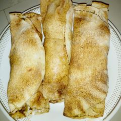 A picture of Chicken wraps.