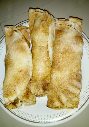 A picture of Chicken wraps.