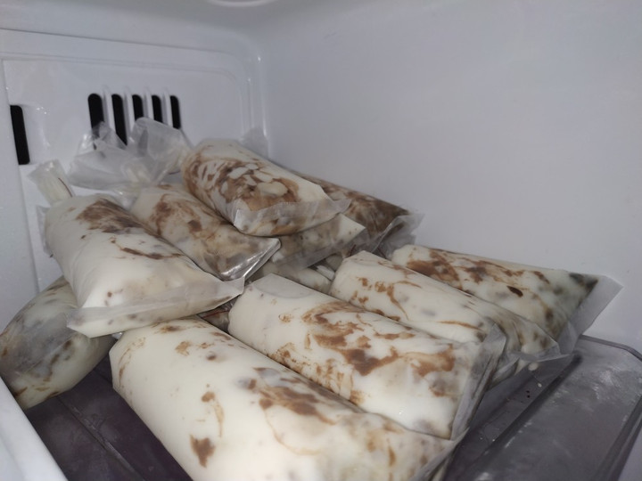 Bagaimana Membuat Es Lilin UHT Anti Gagal