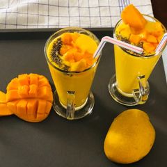A picture of Mango smoothie.