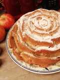 Torta di mele al profumo di cannella e noci