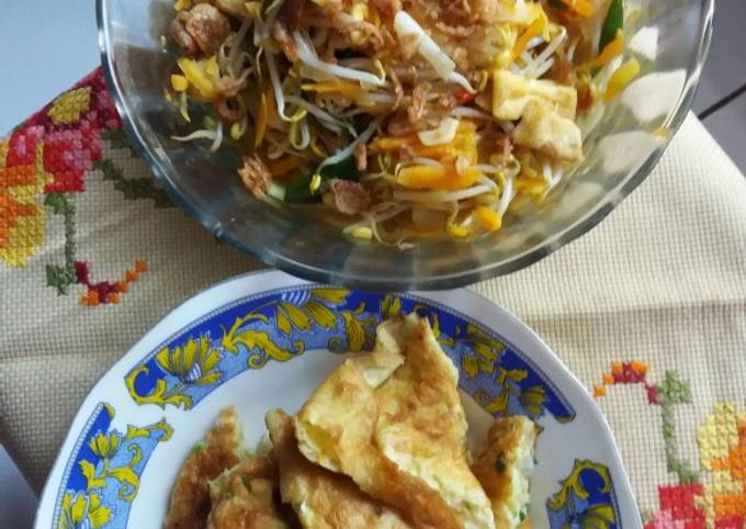 Oseng Taoge wortel tahu bumbu simple n telur dadar sayuran