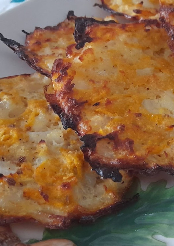 Una foto de Tortillitas de batata y bacalao