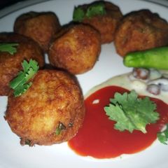 A picture of Potato balls.