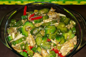 Cara Gampang Menyiapkan Tumis Paria Tempe Teri, Enak