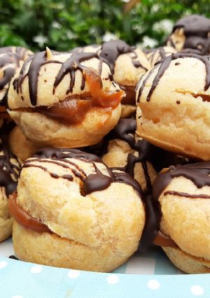 Una foto de Bombas o profiteroles