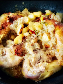 Una foto de Pollo a la cerveza con verduras (sin horno)