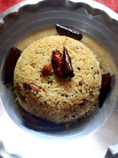 A picture of Tamarind Pulihora.