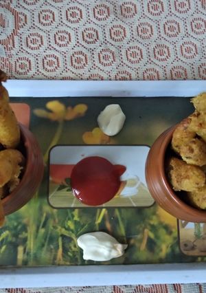 A picture of Potato samolina fingers.