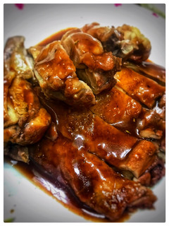 主菜系列-蒜香紅酒雞腿排 的食譜成品照片