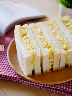 玉米蛋沙拉三明治~ 免開火電鍋一鍵搞定! 的食譜成品照片