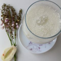 A picture of Soothing Raw Mango Lassi.