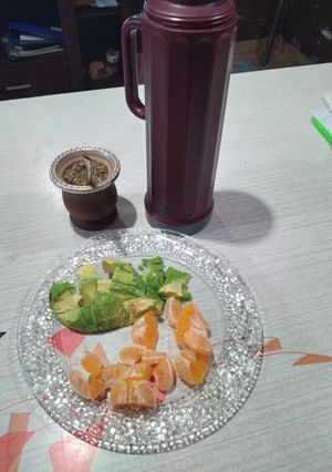 Una foto de FRUTAS DESAYUNANDO