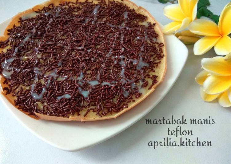 Resep Martabak manis teflon, step by step oleh aprilia_kitchen - Cookpad