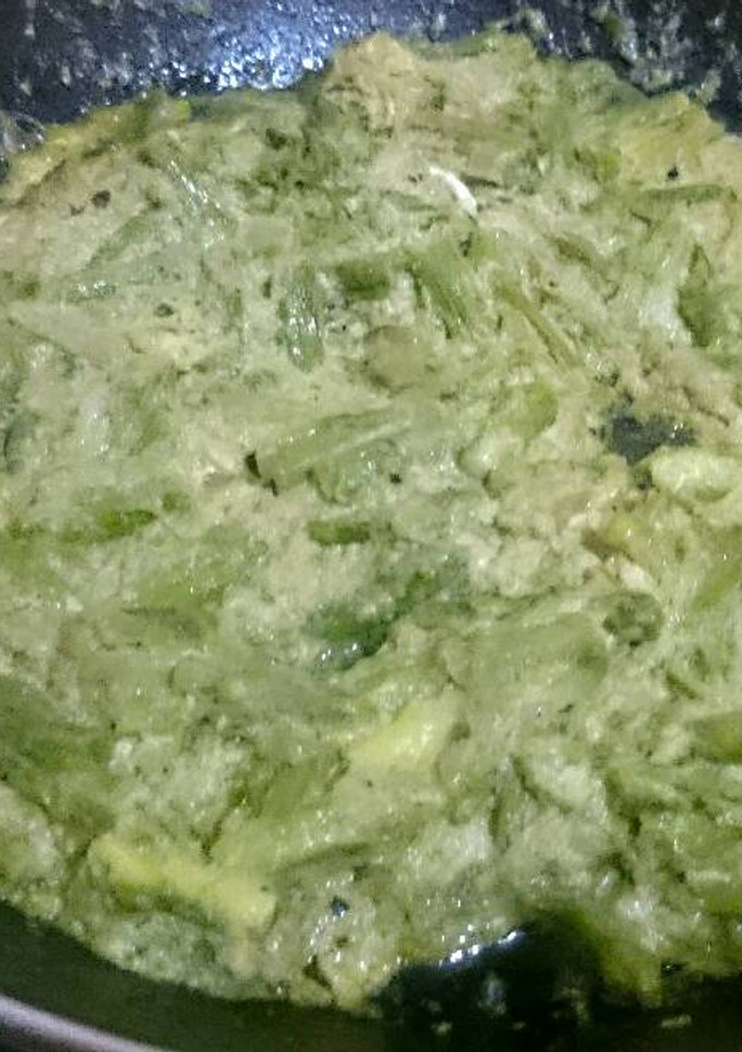 Una foto de Espárragos con huevo a la francesa