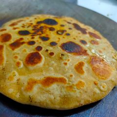 A picture of Aloo paratha with tips for every possible failure.